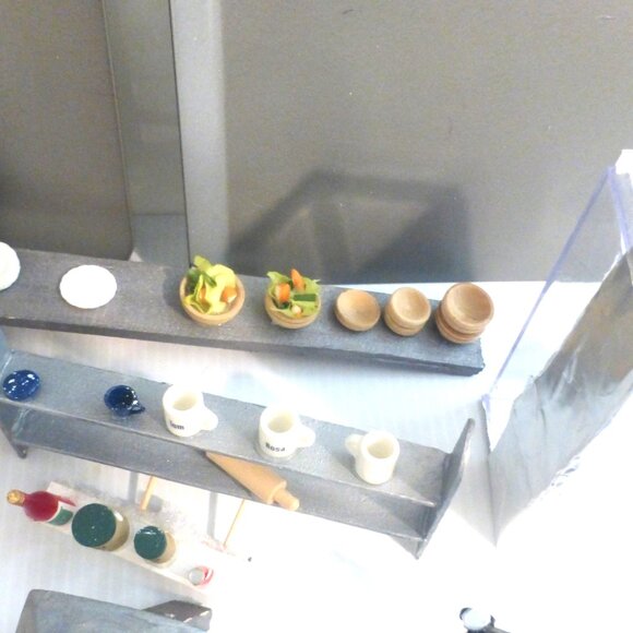 TYS1 - Huge Lot Doll House CHEF'S KITCHEN Barbie Kitchen Pots Pans Dishes Fridge - Picture 4 of 15
